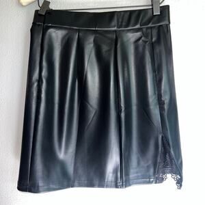 NWT Sexy Faux Leather Mini Skirt with Lace Slit Size Medium High Rise Pleather